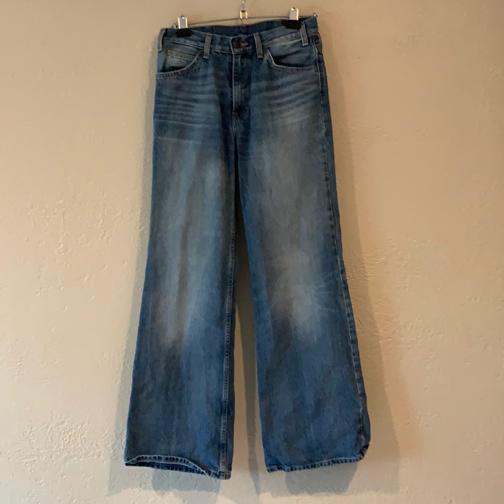 Wide leg Levi jeans